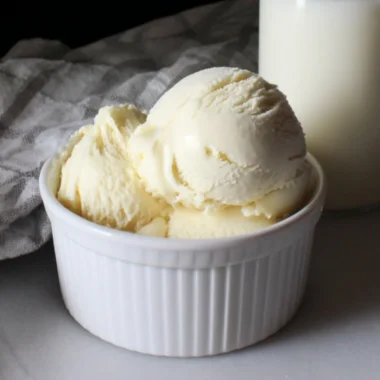 Delicious Cold Stone sweet cream ice cream in a bowl