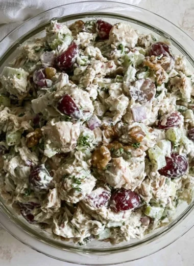 Healthy chicken salad without mayo, featuring fresh ingredients and vibrant colors.